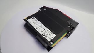 Allen-Bradley 1756-L8SP 산업용 안전 컨트롤러 제품 디스플레이